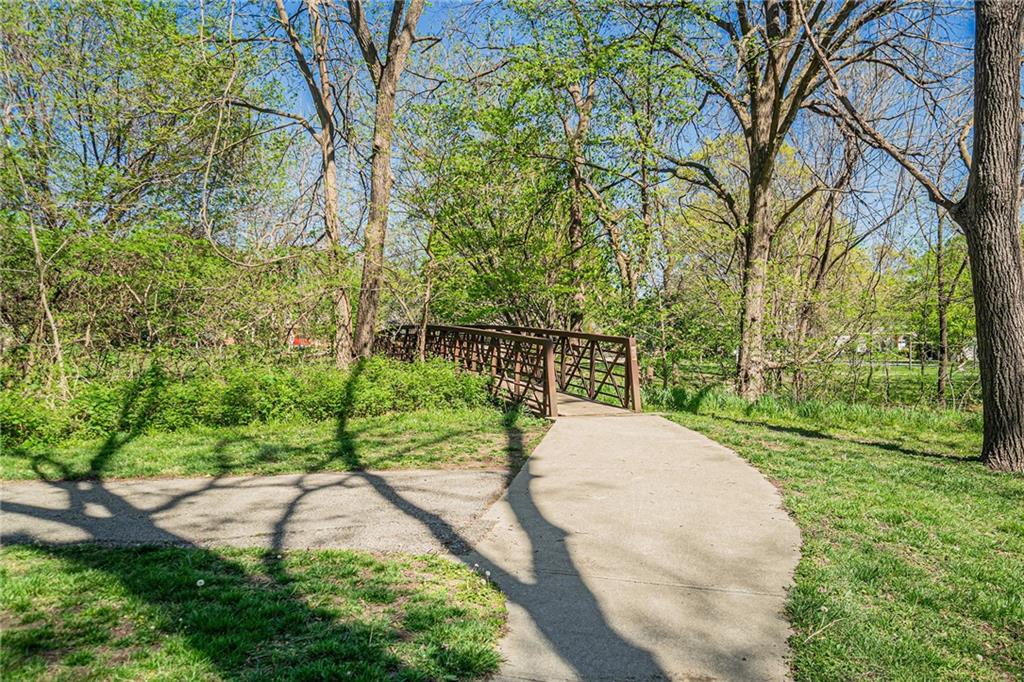 10443 Bradshaw Street