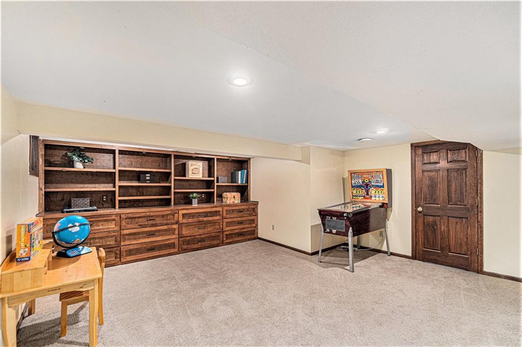 10443 Bradshaw Street