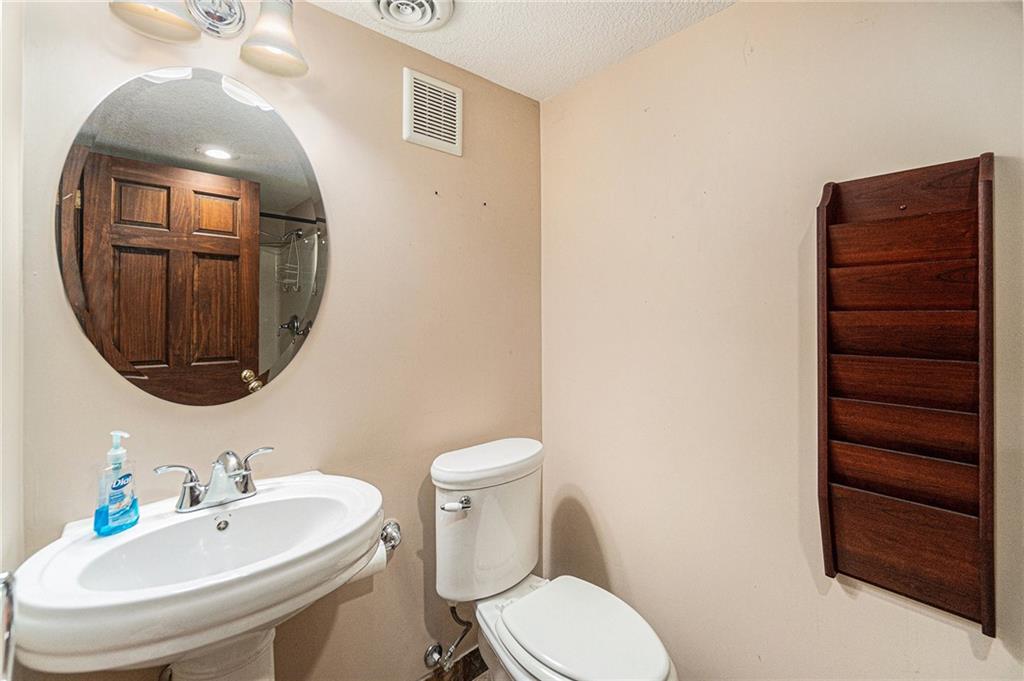 10443 Bradshaw Street