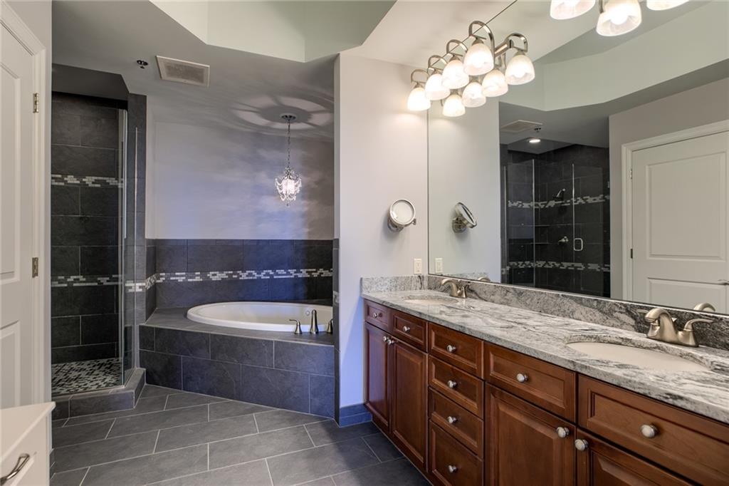 3810 N Mulberry #203 Drive Unit: 203