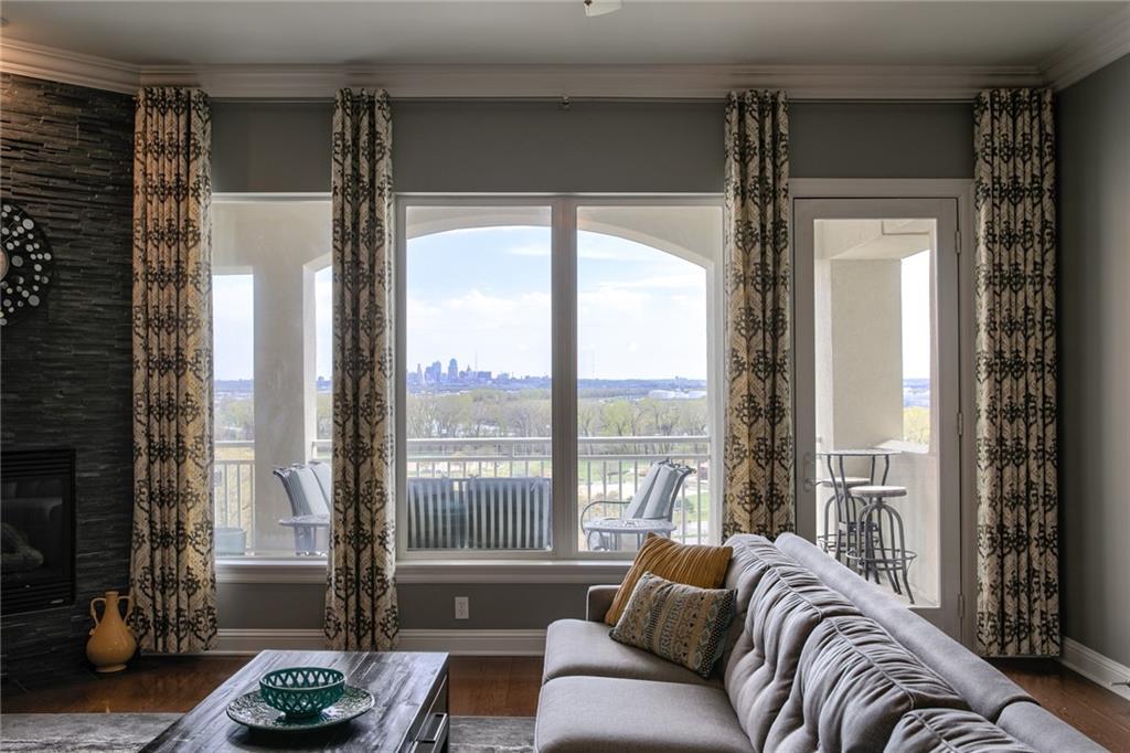 3810 N Mulberry #203 Drive Unit: 203