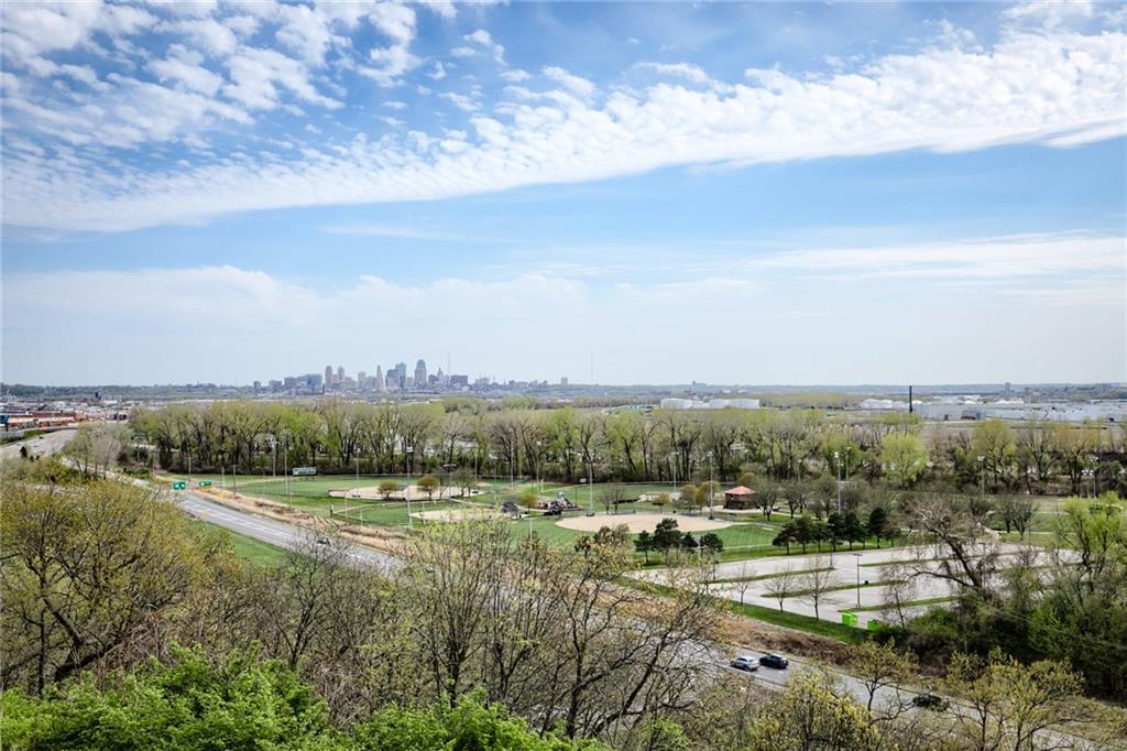 3810 N Mulberry #203 Drive Unit: 203