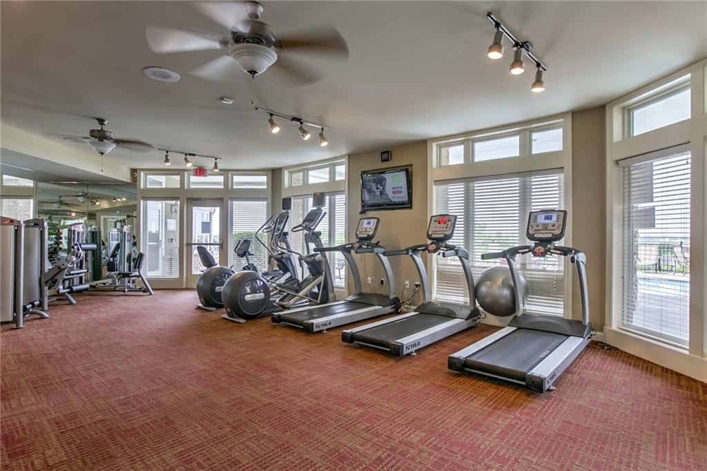 3810 N Mulberry #203 Drive Unit: 203