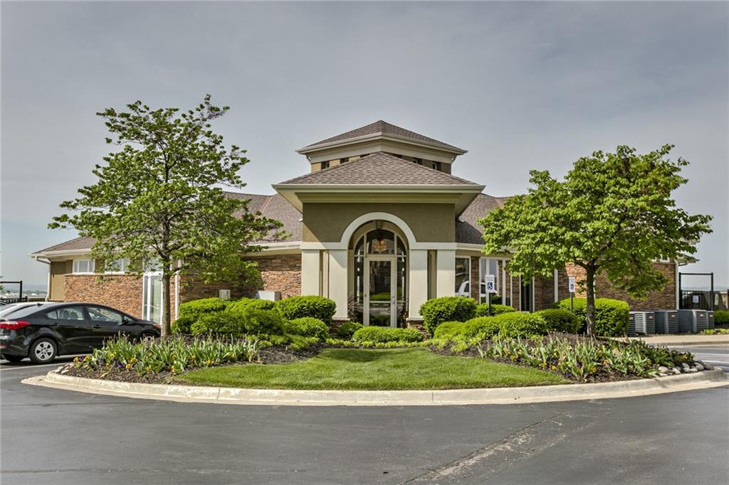 3810 N Mulberry #203 Drive Unit: 203