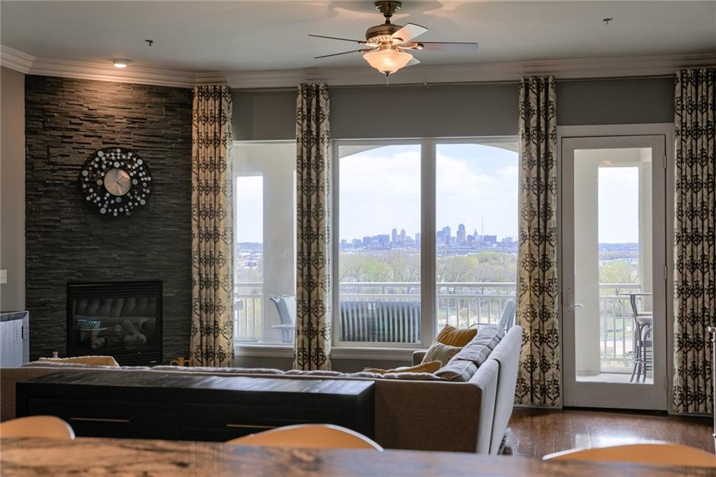 3810 N Mulberry #203 Drive Unit: 203