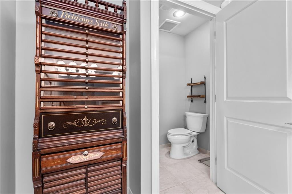 3810 N Mulberry Drive Unit: 401