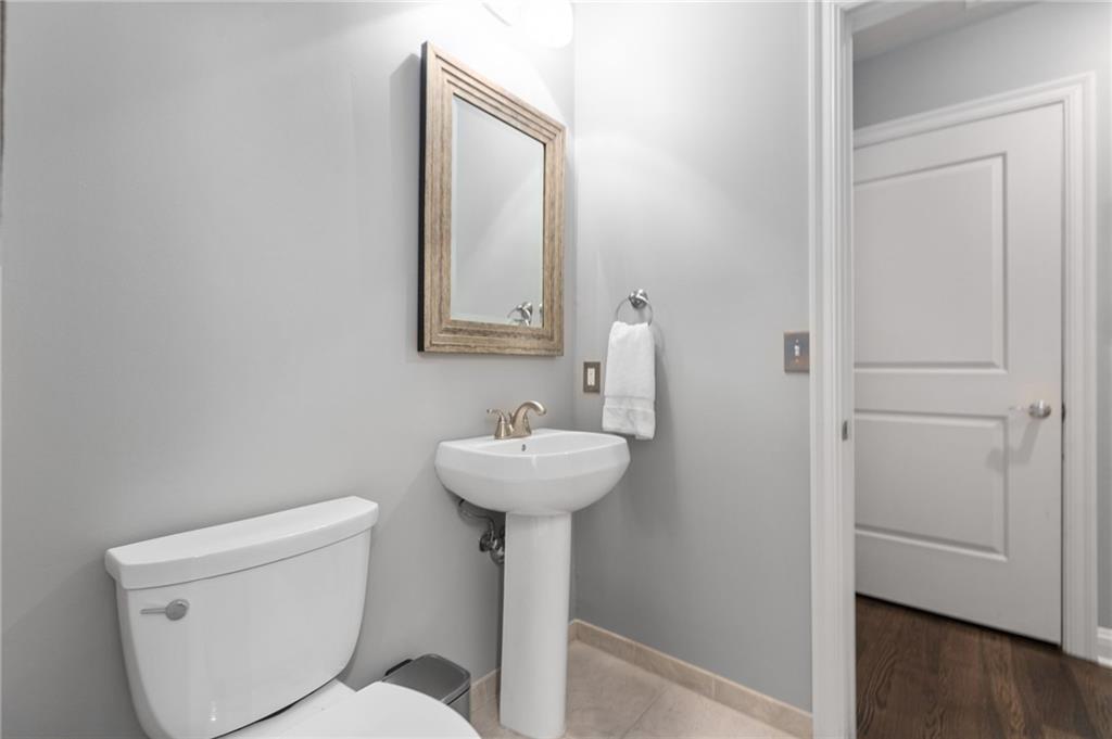 3810 N Mulberry Drive Unit: 401