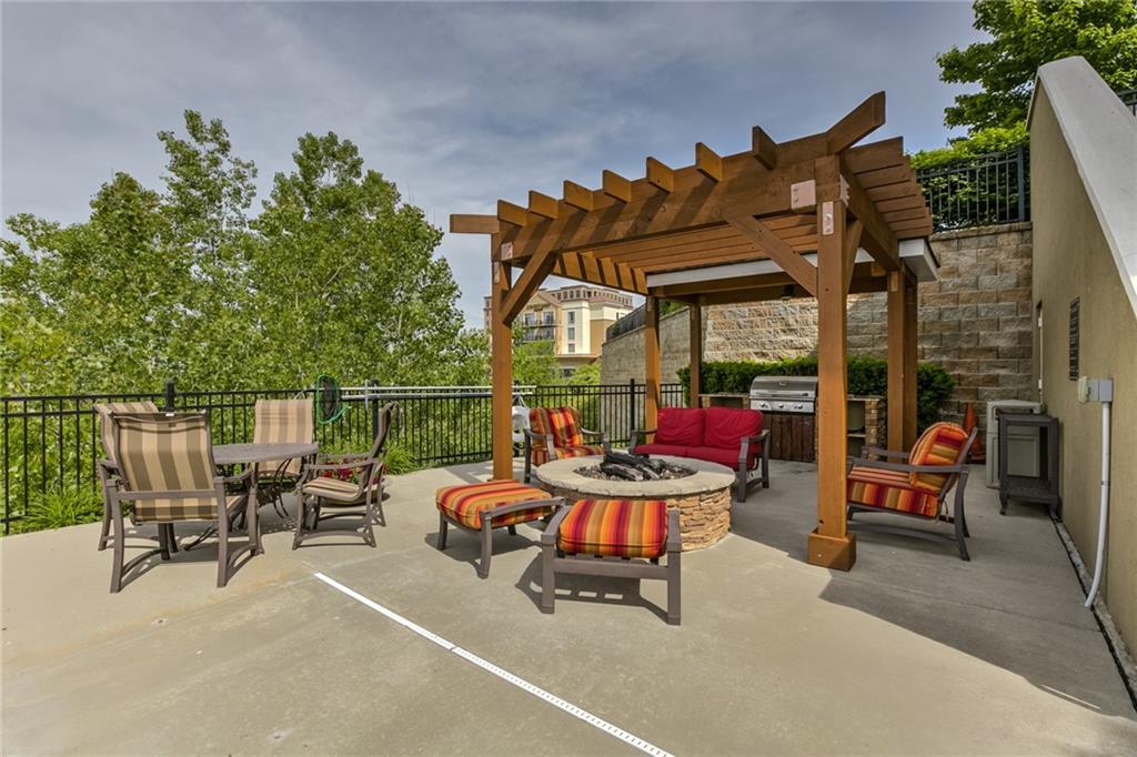 3810 N Mulberry Drive Unit: 401