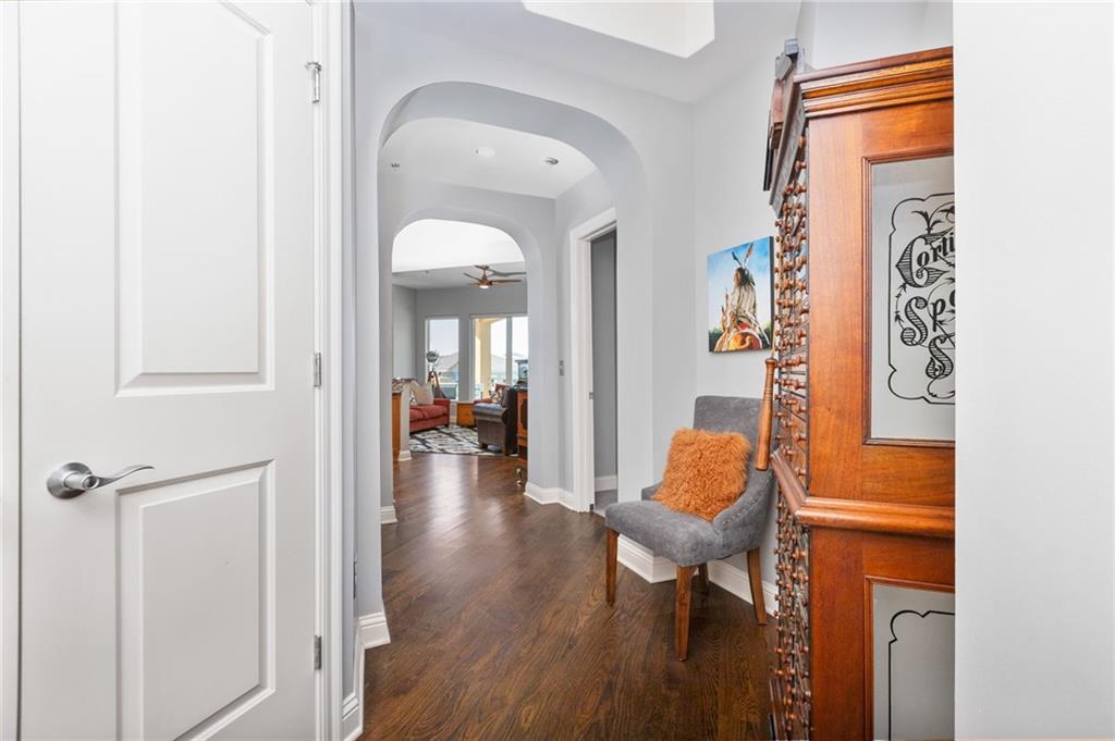 3810 N Mulberry Drive Unit: 401