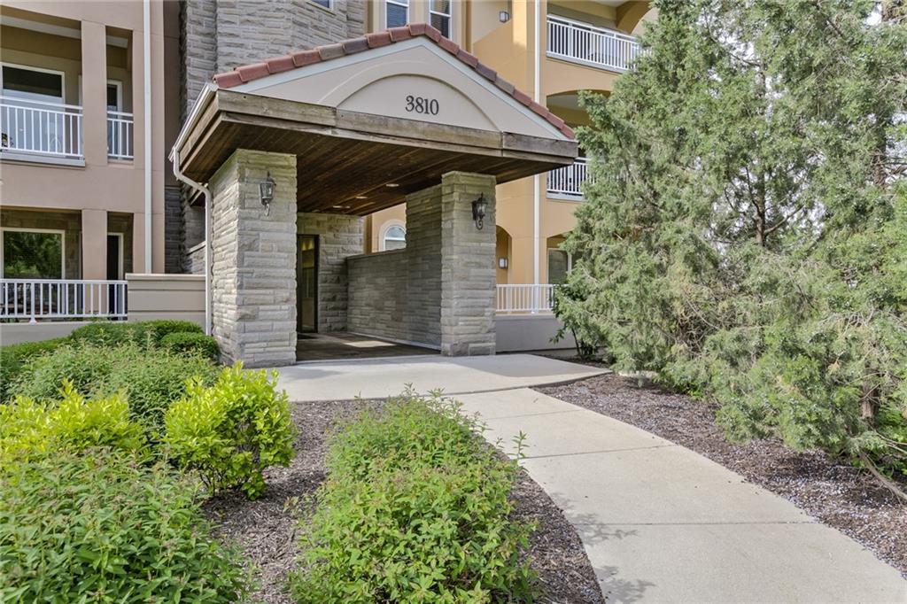 3810 N Mulberry Drive Unit: 401