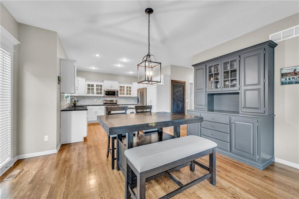 6335 N Nevada Avenue