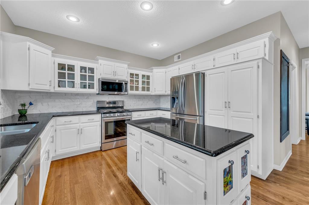 6335 N Nevada Avenue