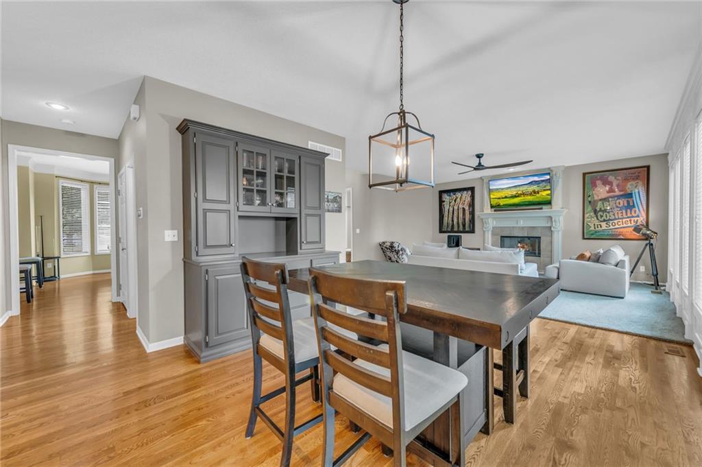 6335 N Nevada Avenue