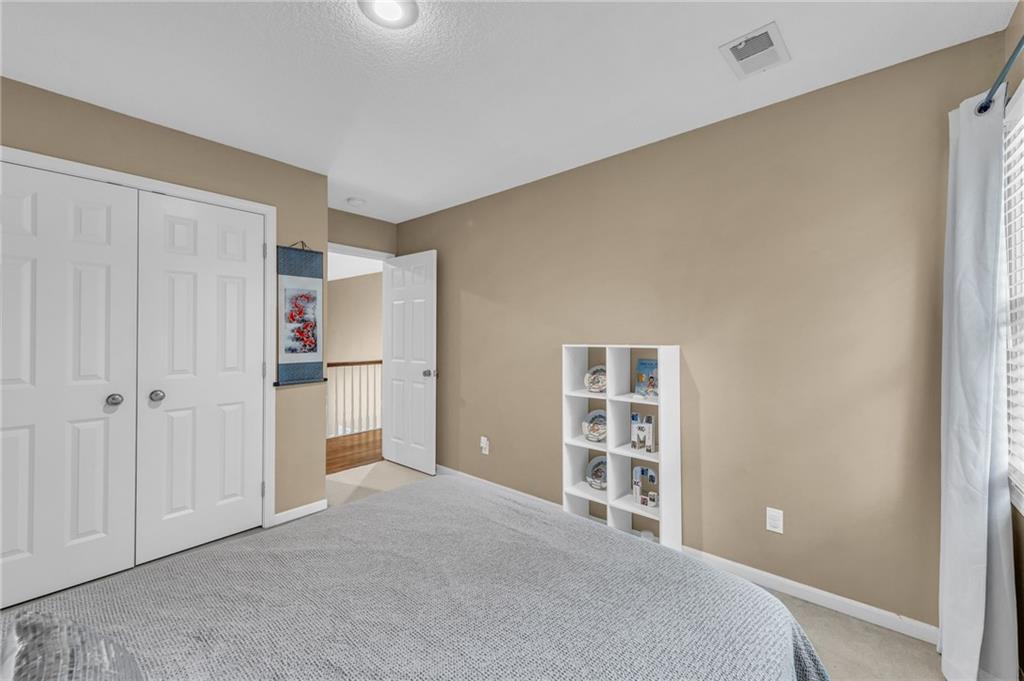 6335 N Nevada Avenue