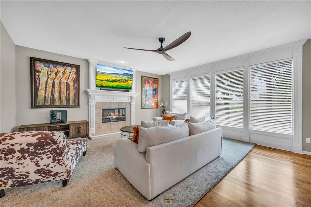 6335 N Nevada Avenue