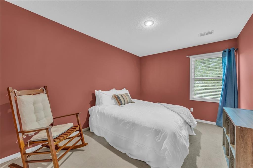 6335 N Nevada Avenue