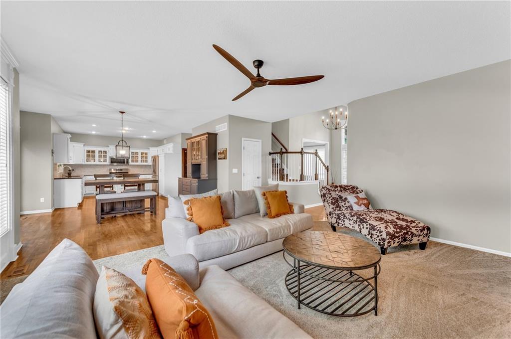 6335 N Nevada Avenue