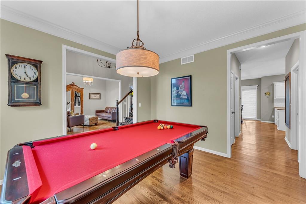 6335 N Nevada Avenue