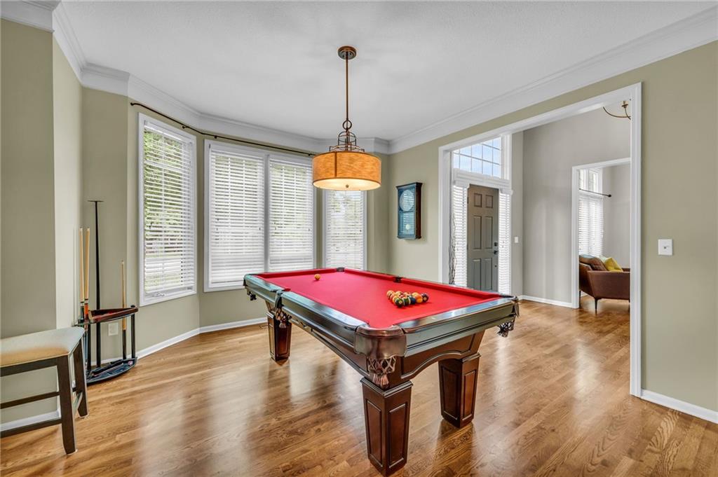 6335 N Nevada Avenue