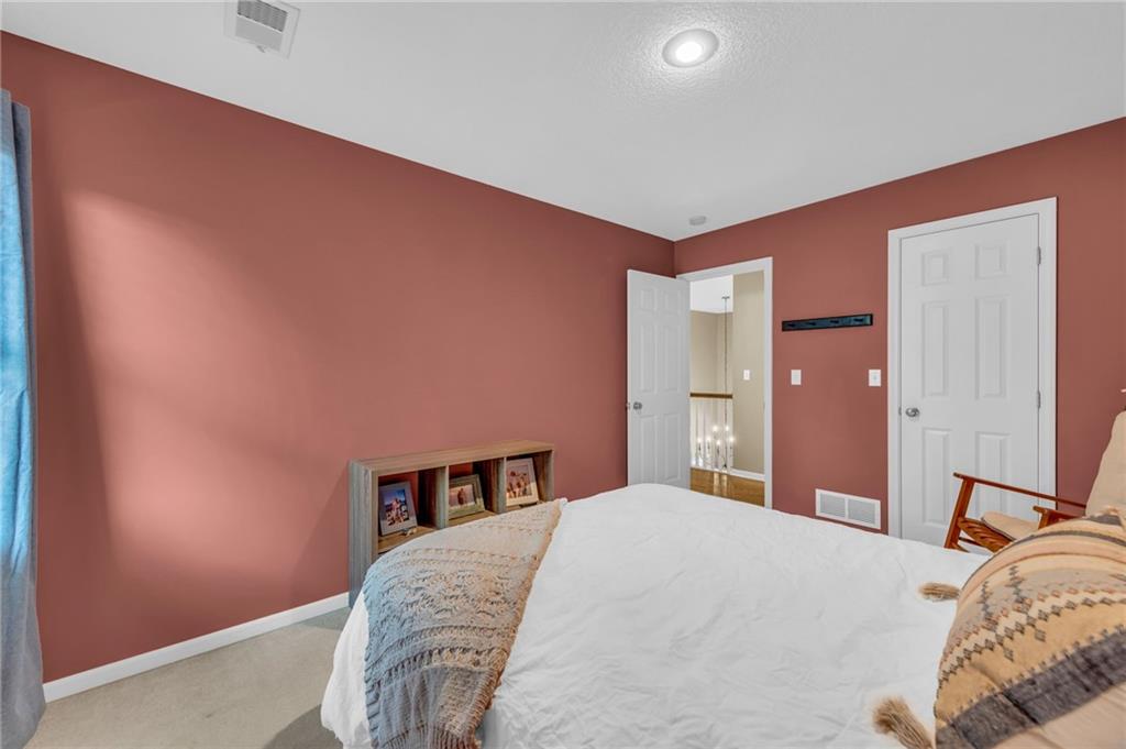 6335 N Nevada Avenue