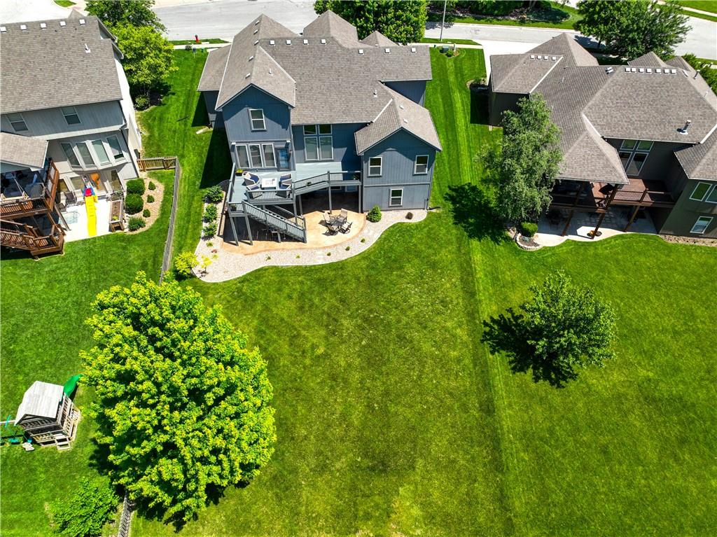 2005 NE 111th Terrace