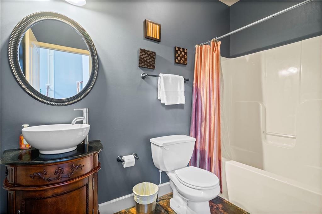 2005 NE 111th Terrace