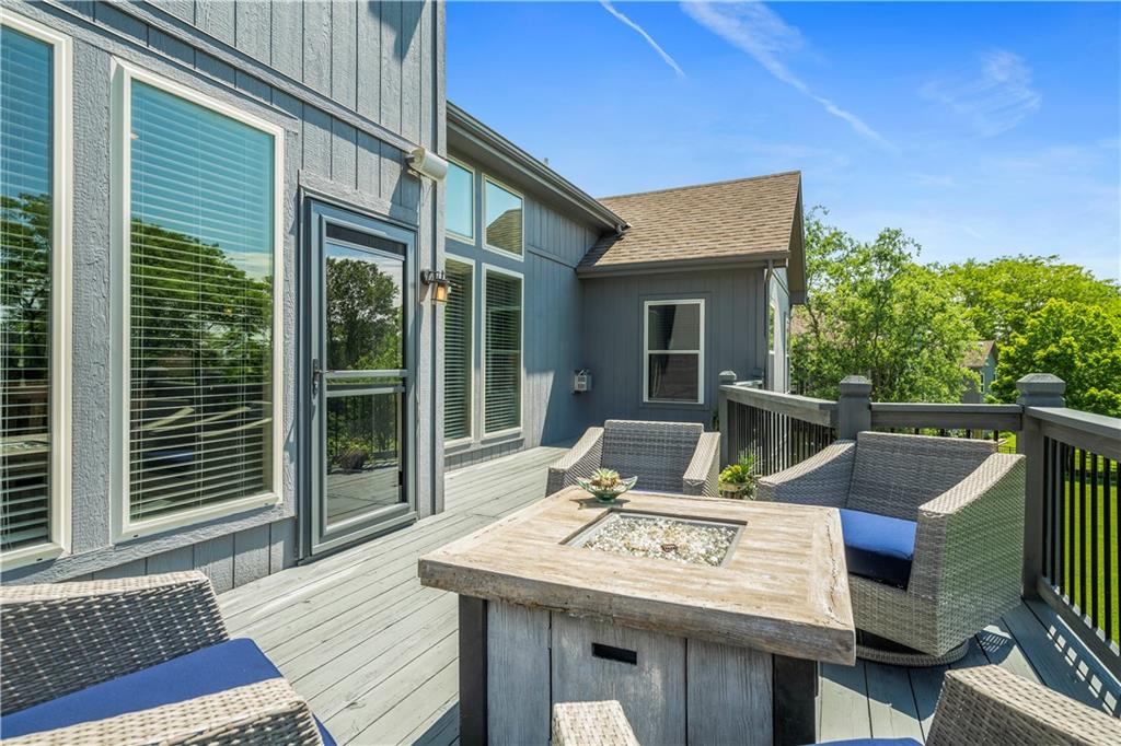 2005 NE 111th Terrace