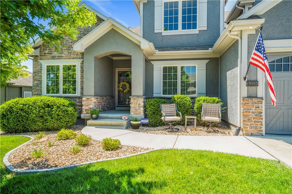 2005 NE 111th Terrace