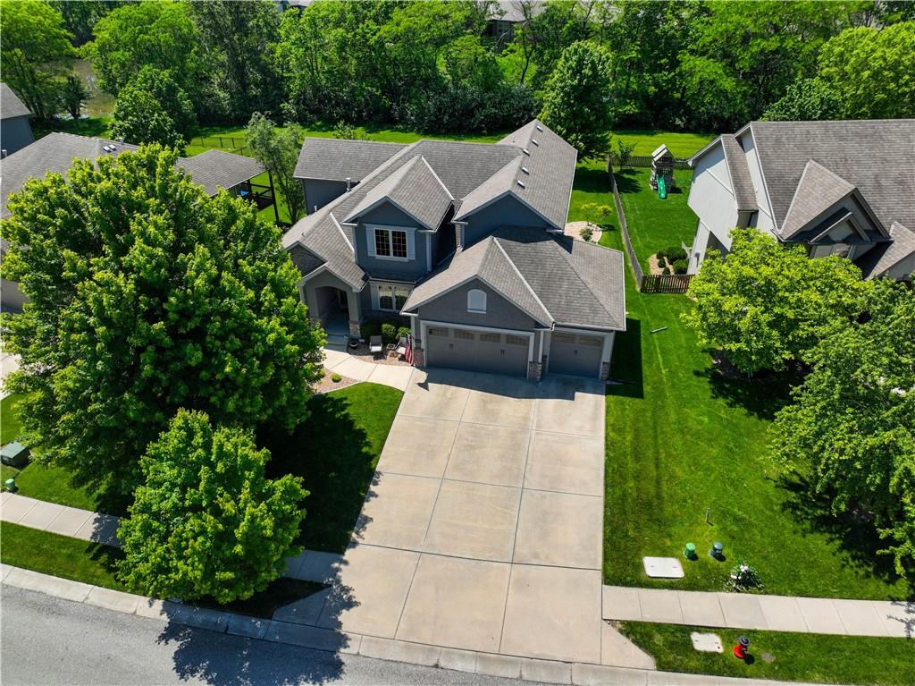 2005 NE 111th Terrace