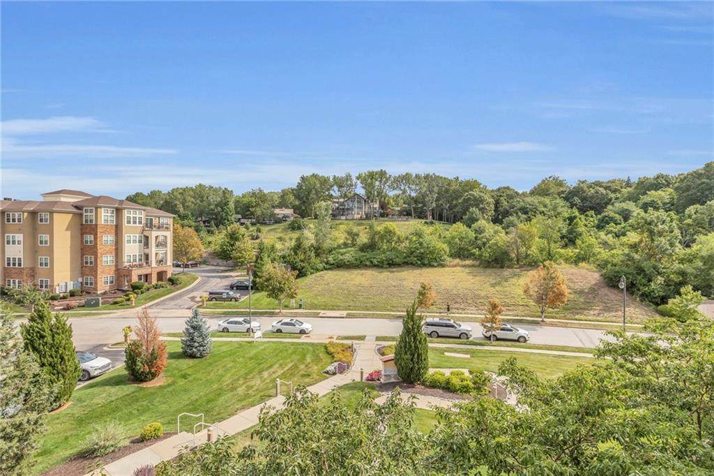 3810 N Mulberry Drive Unit: 307