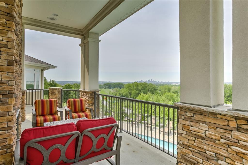 3810 N Mulberry Drive Unit: 307