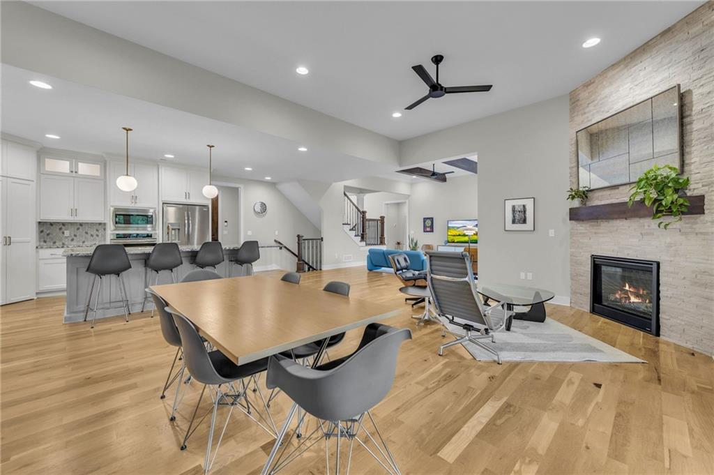 5806 N Lucerne Avenue