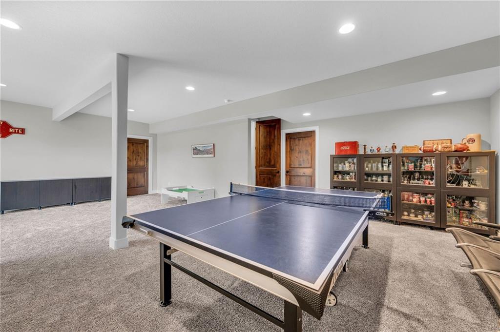 5806 N Lucerne Avenue