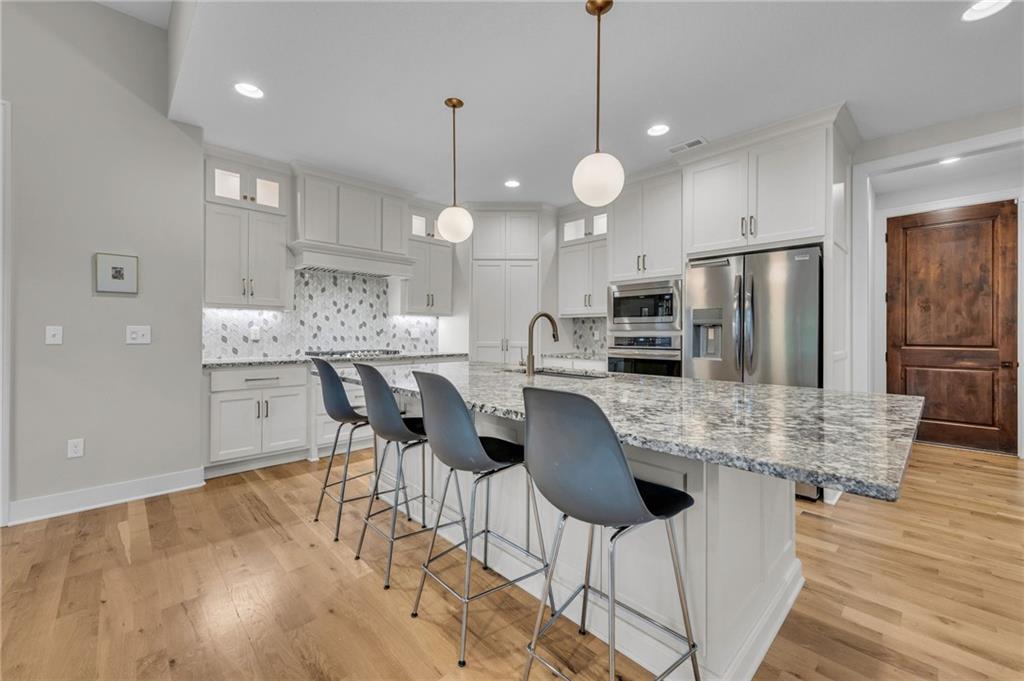 5806 N Lucerne Avenue