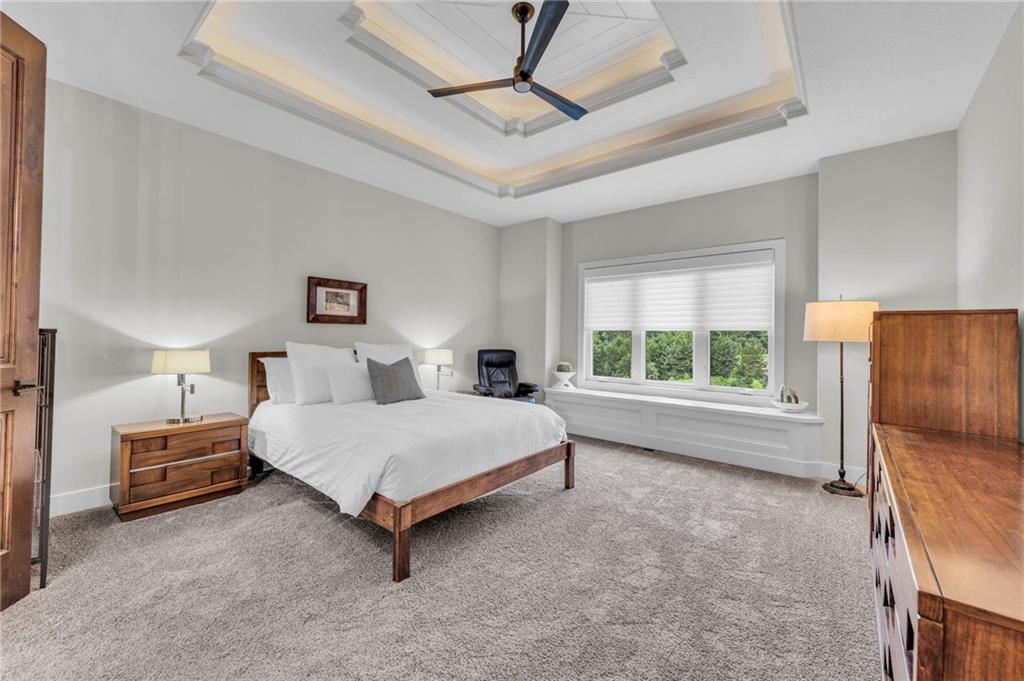 5806 N Lucerne Avenue