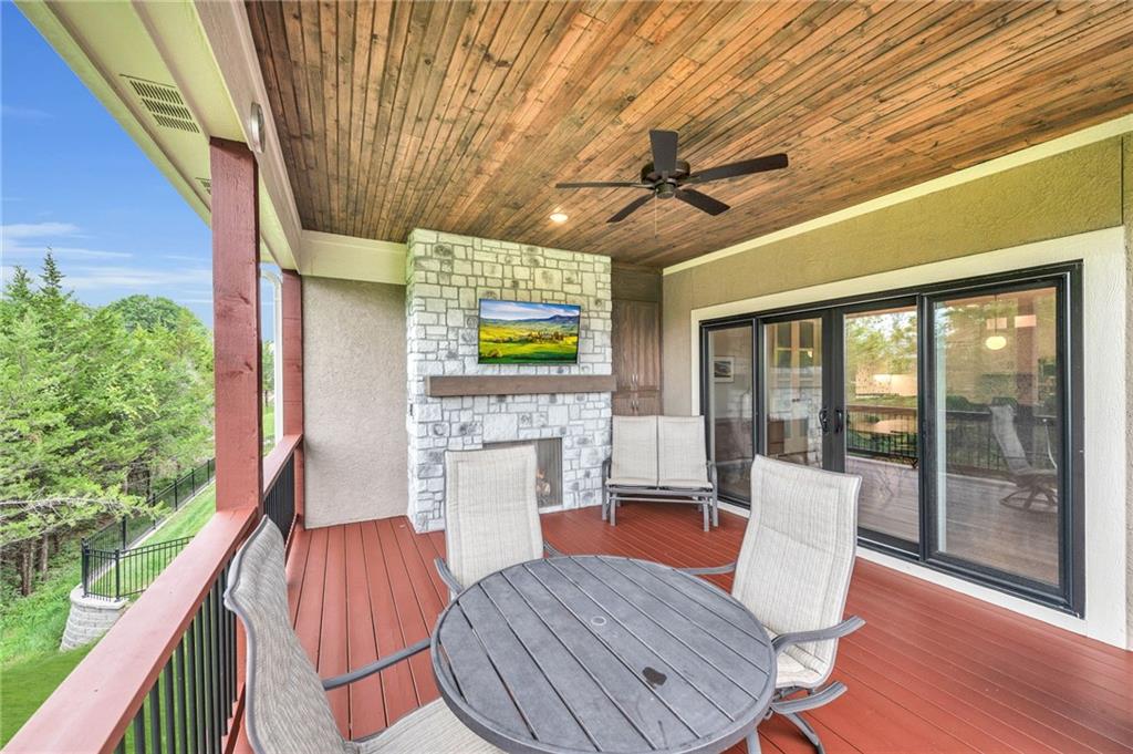 5806 N Lucerne Avenue