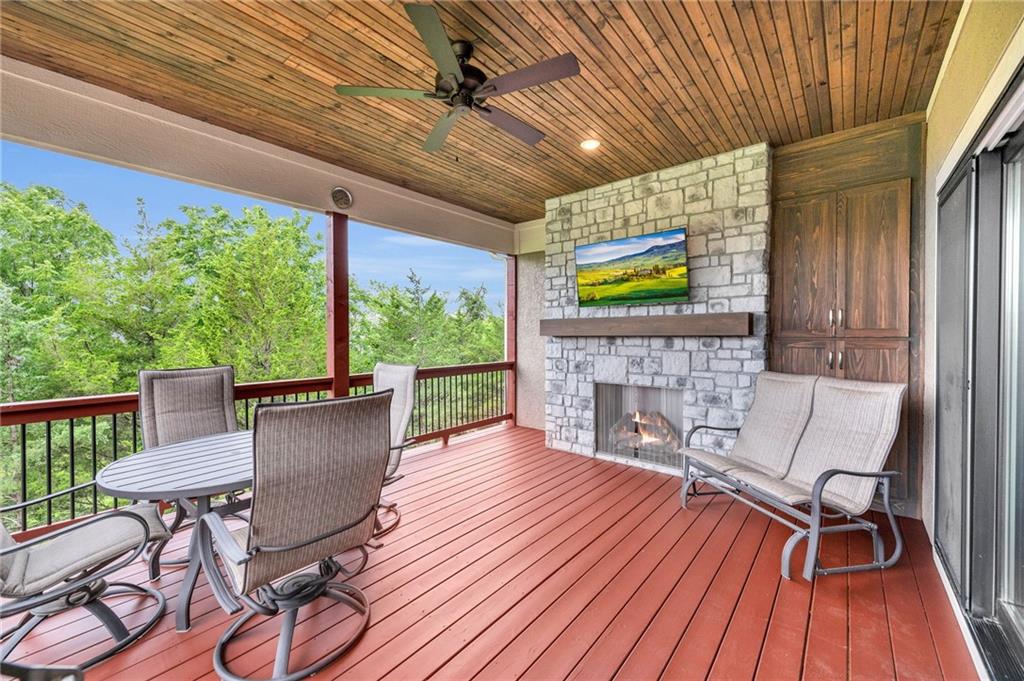 5806 N Lucerne Avenue