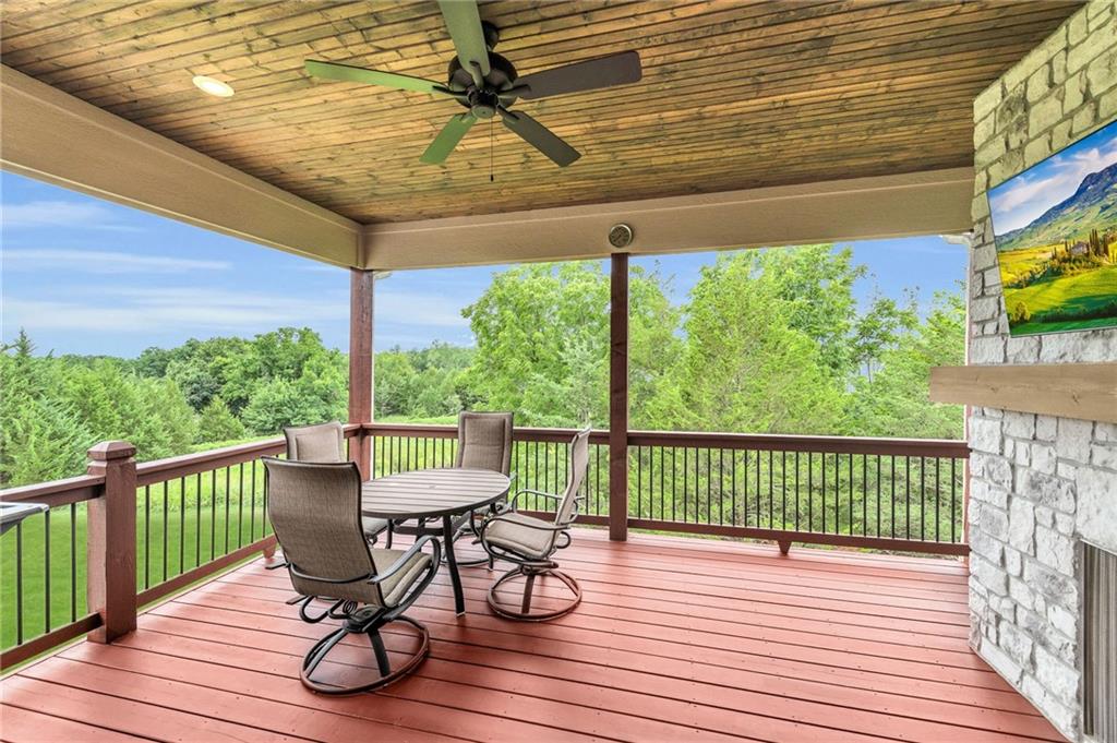 5806 N Lucerne Avenue