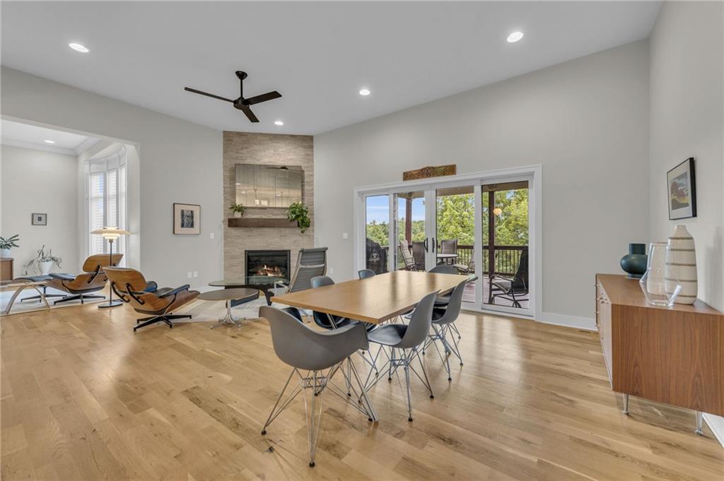 5806 N Lucerne Avenue