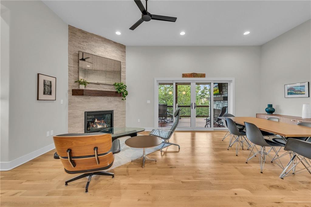 5806 N Lucerne Avenue