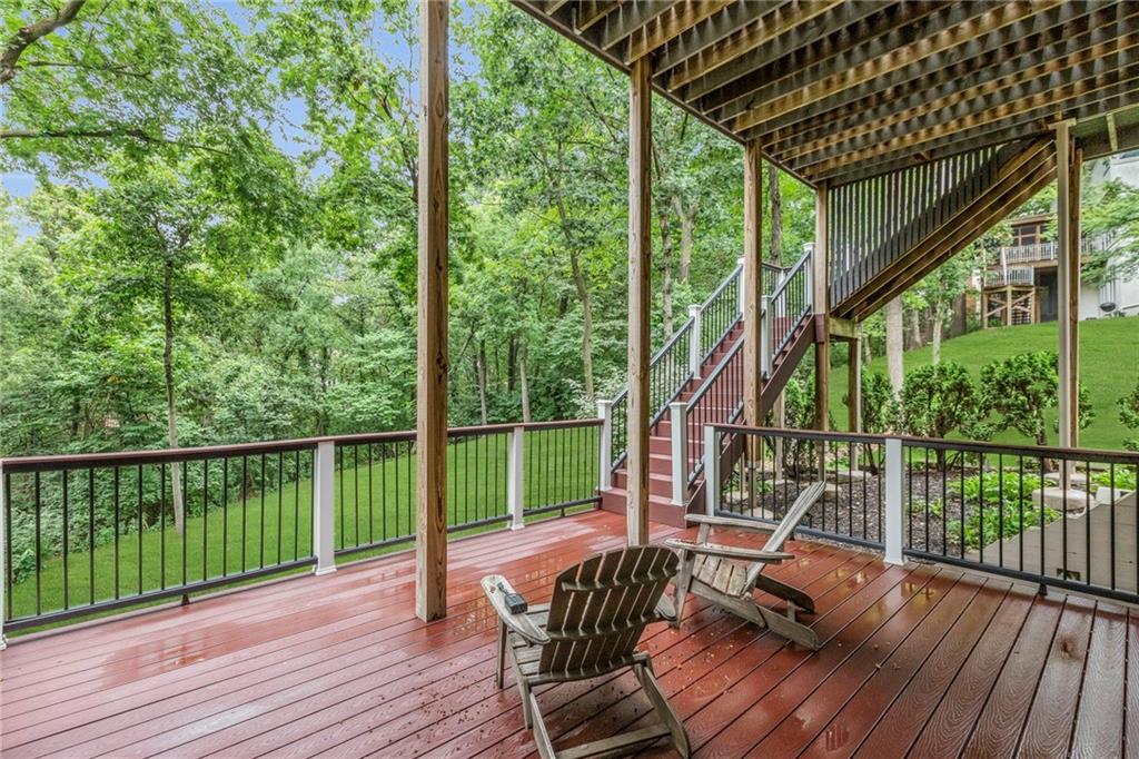 4519 N Mulberry Drive