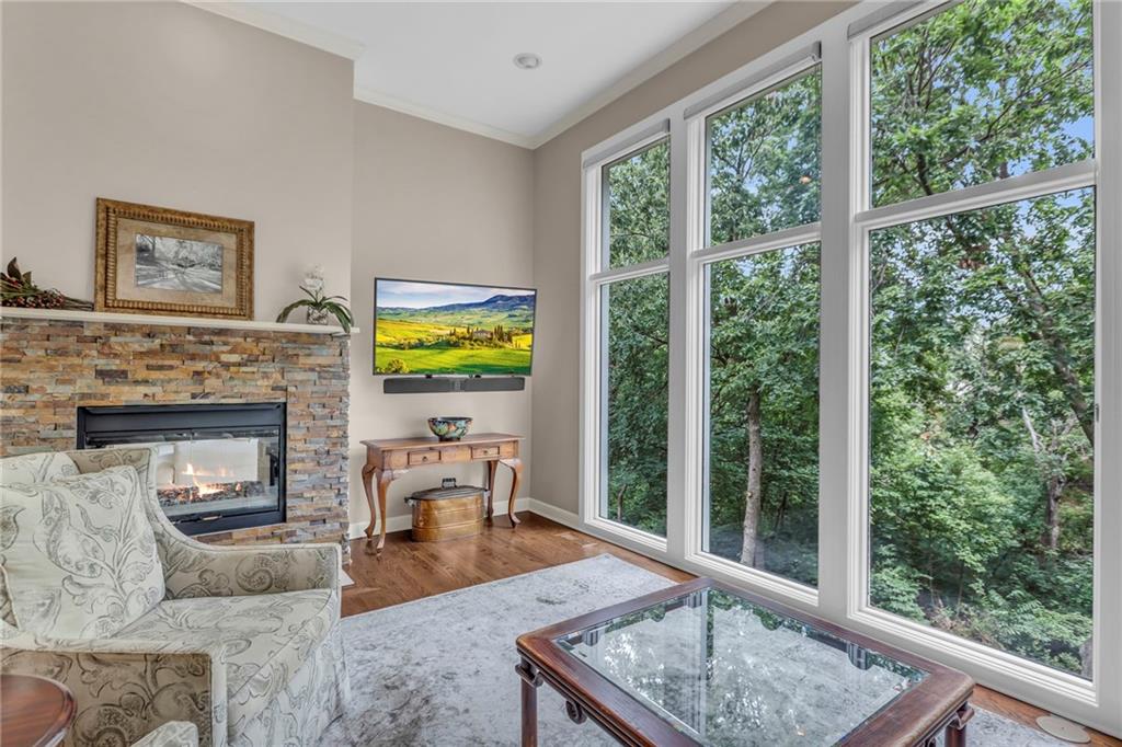 4519 N Mulberry Drive