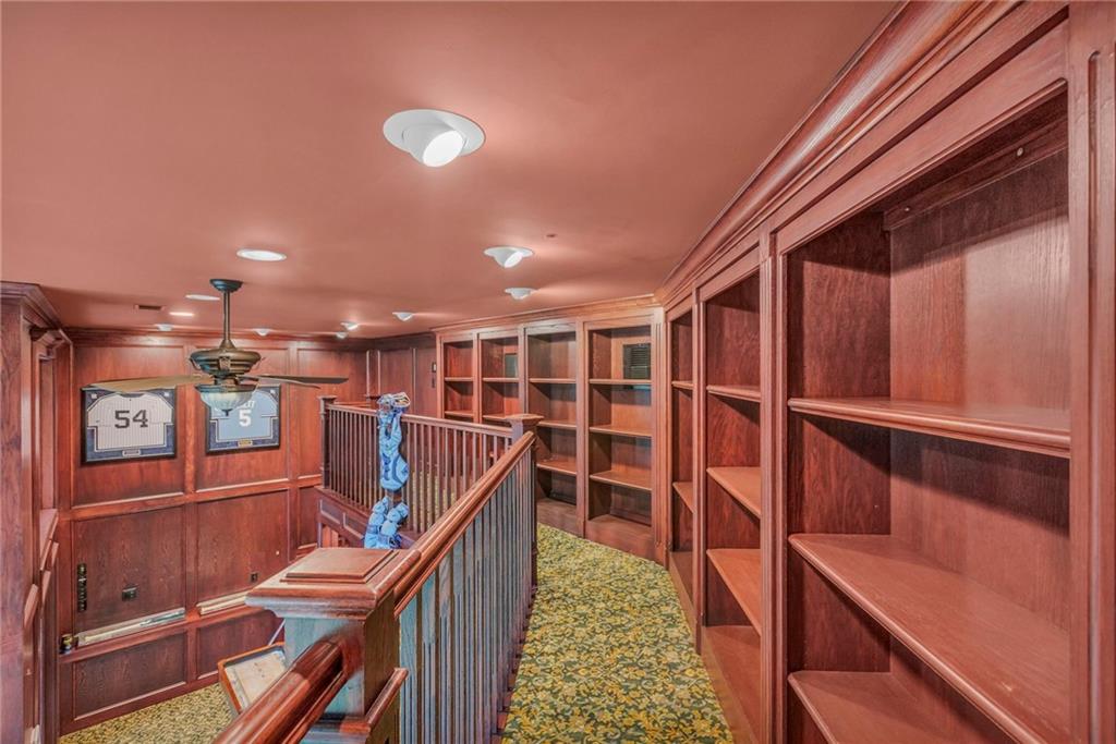 4519 N Mulberry Drive