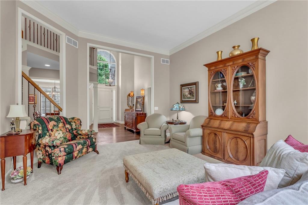 4519 N Mulberry Drive