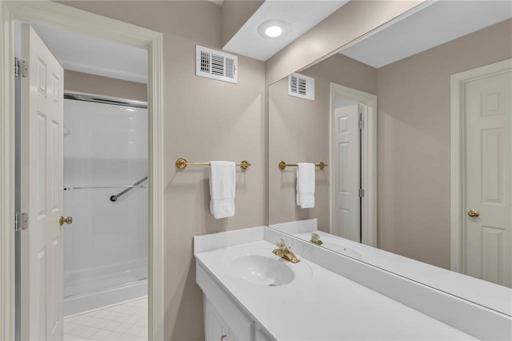 4519 N Mulberry Drive