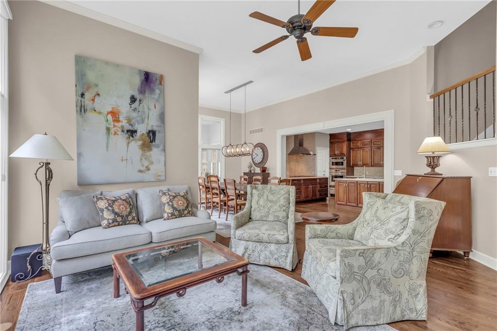 4519 N Mulberry Drive