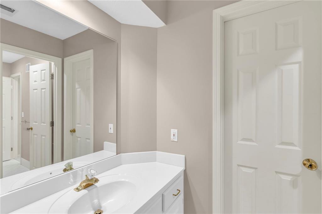 4519 N Mulberry Drive