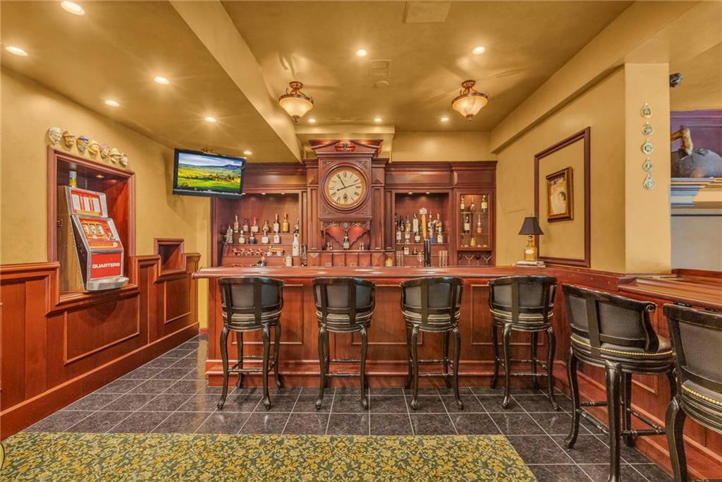 4519 N Mulberry Drive