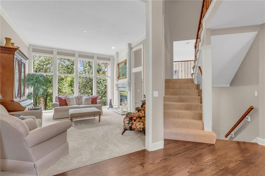 4519 N Mulberry Drive