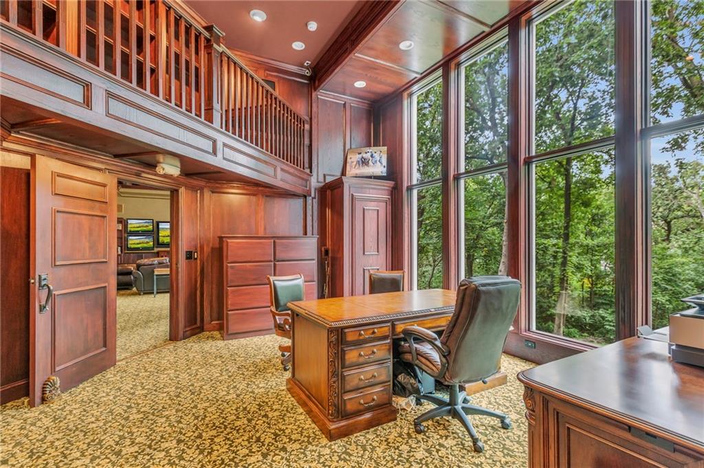 4519 N Mulberry Drive